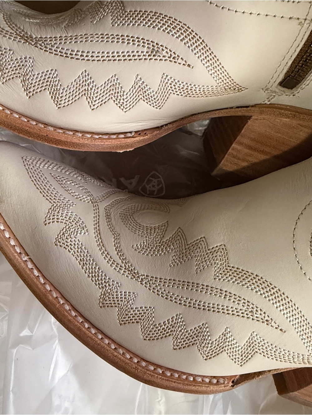 NWT Ariat Casanova X toe Blanco Ivory Cream Western Boots| Blanco Size 10 - Picture 10 of 16